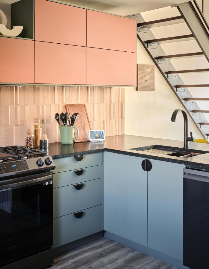 Midcentury Couples Designer Loft - Casa Tuya Apartment Austin Ngoại thất bức ảnh