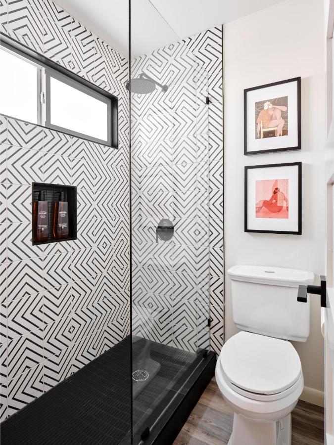 Midcentury Couples Designer Loft - Casa Tuya Apartment Austin Ngoại thất bức ảnh